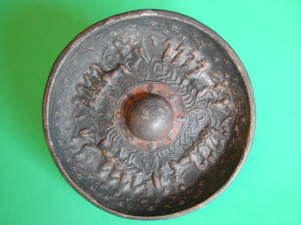 Mesomphalos phiale